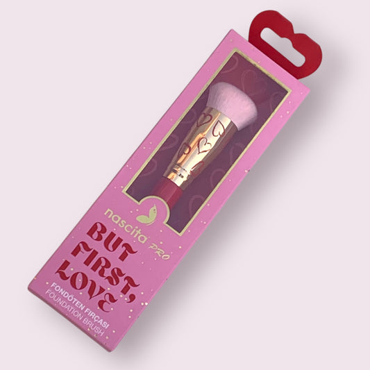 Nascita - pro foundation Brush