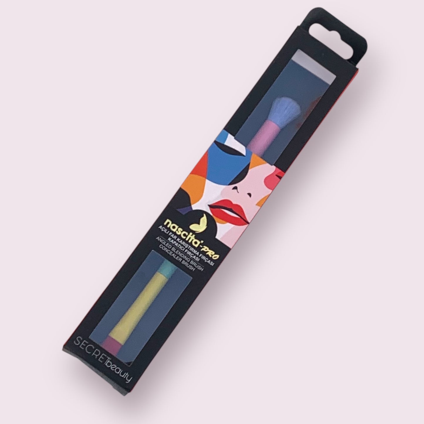 Nascita - PRO Angled Concealer and Blending Brush