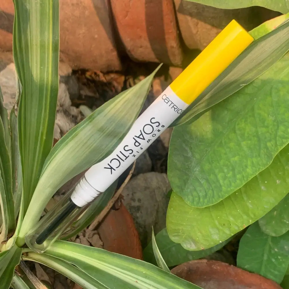 Catrice Eye Brow Fix Soap Stick - Eyebrow gel