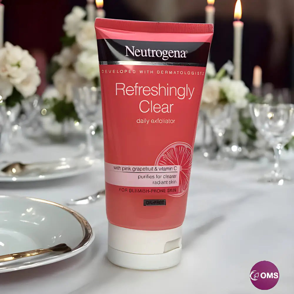 Neutrogena Refreshing Clear Facial Scrub - skin clean
