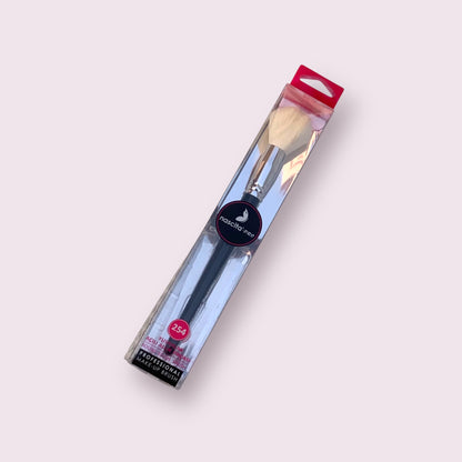 Nascita m- Pro Round Blush Brush