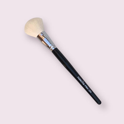 Nascita m- Pro Round Blush Brush
