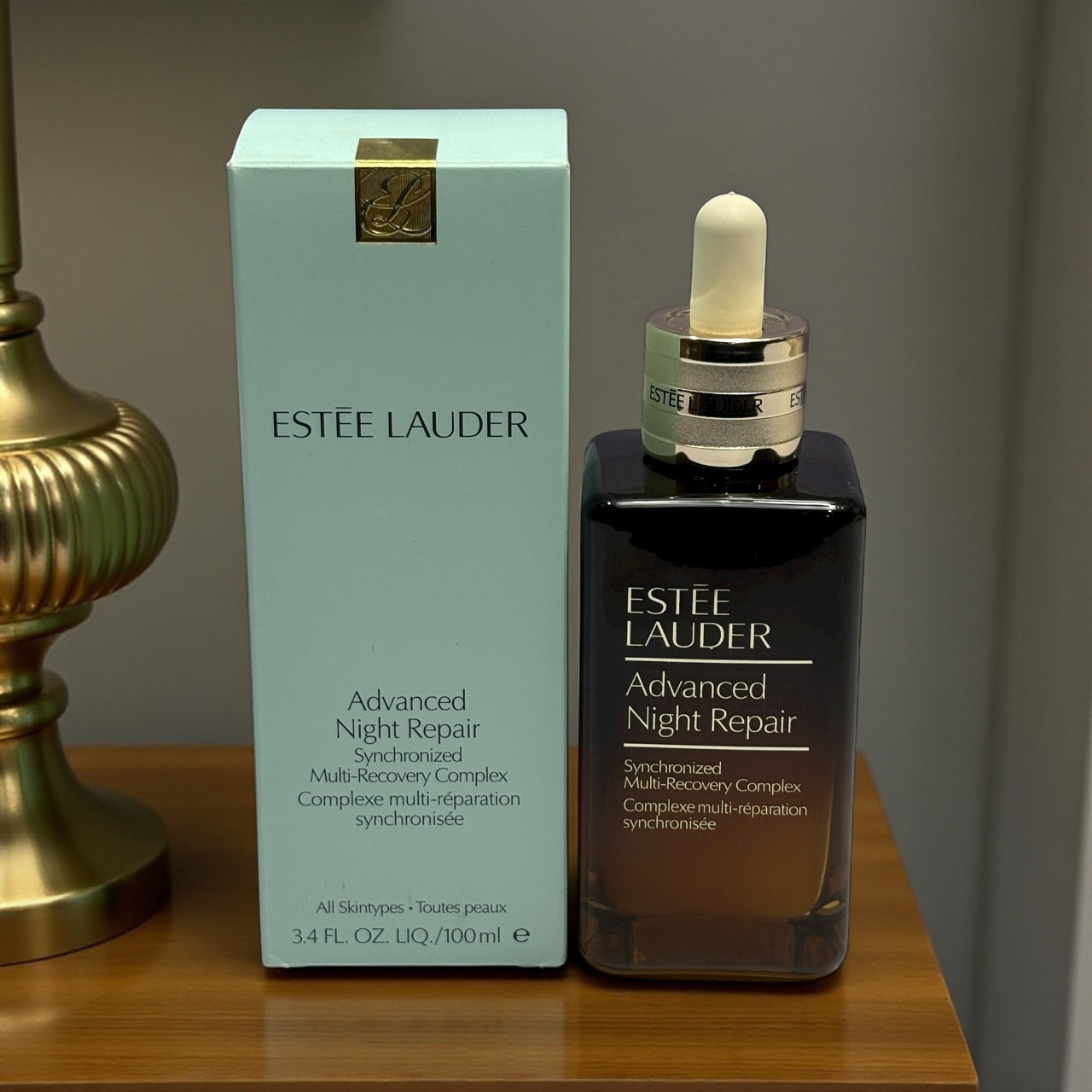 Estee Lauder Advanced Night Repair Serum 100ml – Anti-Aging, Hydrating, Glow-Boosting Skincare Essential.