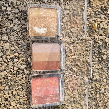 Huda beauty pallete matt blush &Eyeshadow