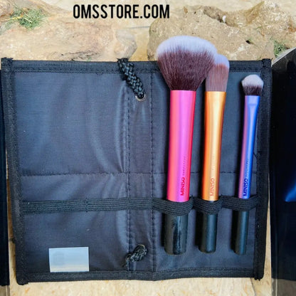 Miniso brush set of 3 with case and stand