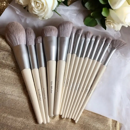 O.TWO.O 14 Pc Brush Set
