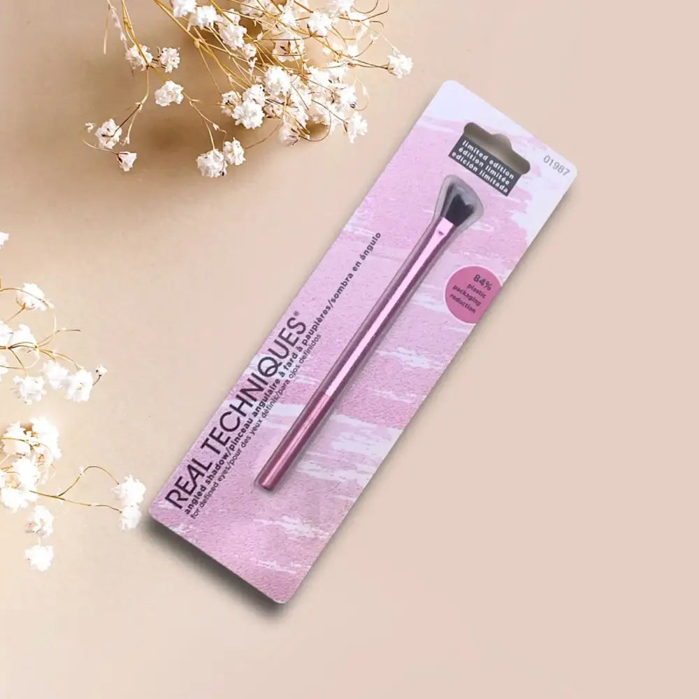 Real Techniques Angled Eyeshadow Brush - brushes