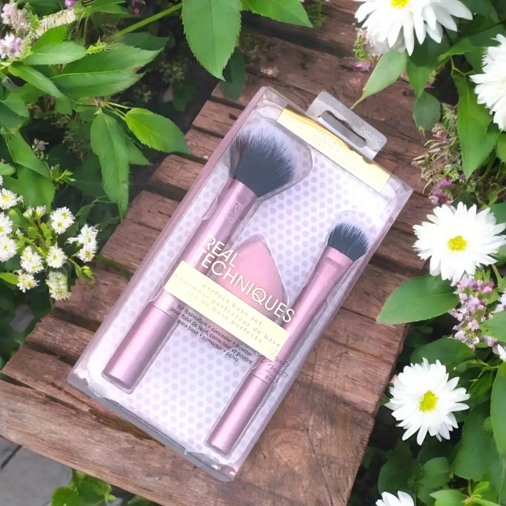 real techniques perfect base set 